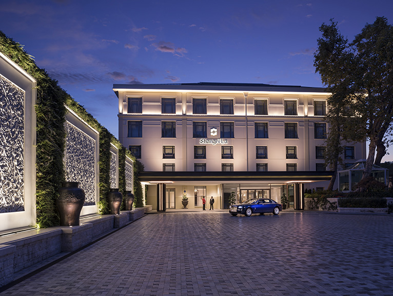 SHANGRI-LA BOSPHORUS, STANBUL TRKYE'NN VE DNYANIN EN Y OTEL ARASINDA